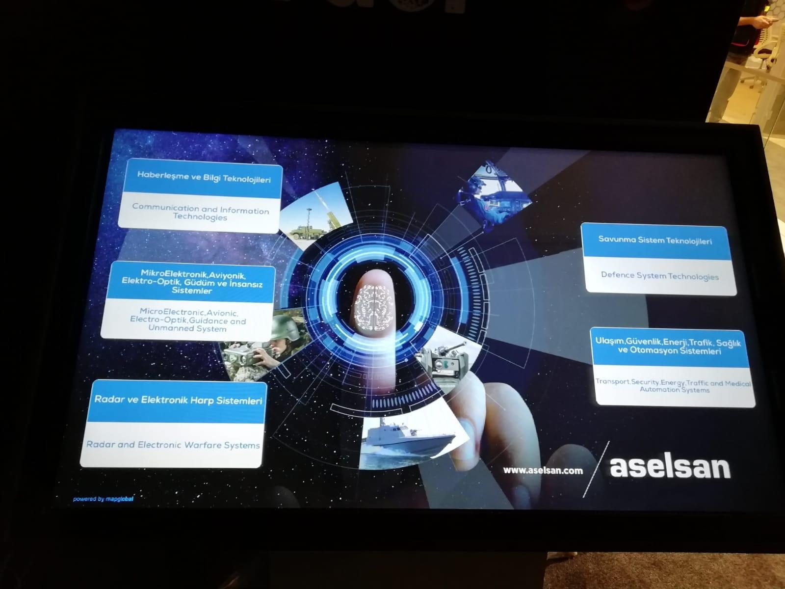Aselsan robot hologram ve dokunmatik soru-cevap sistemi